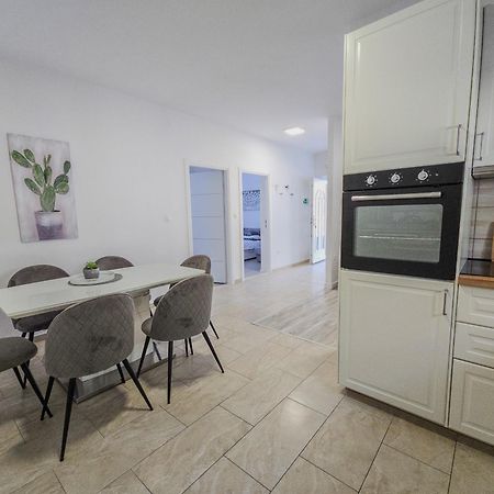 Apartment Milana Duce Exterior photo